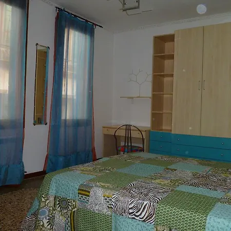 Venicein Appartement *